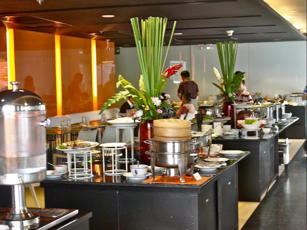 The Heritage Silom Hotel Banguecoque Exterior foto