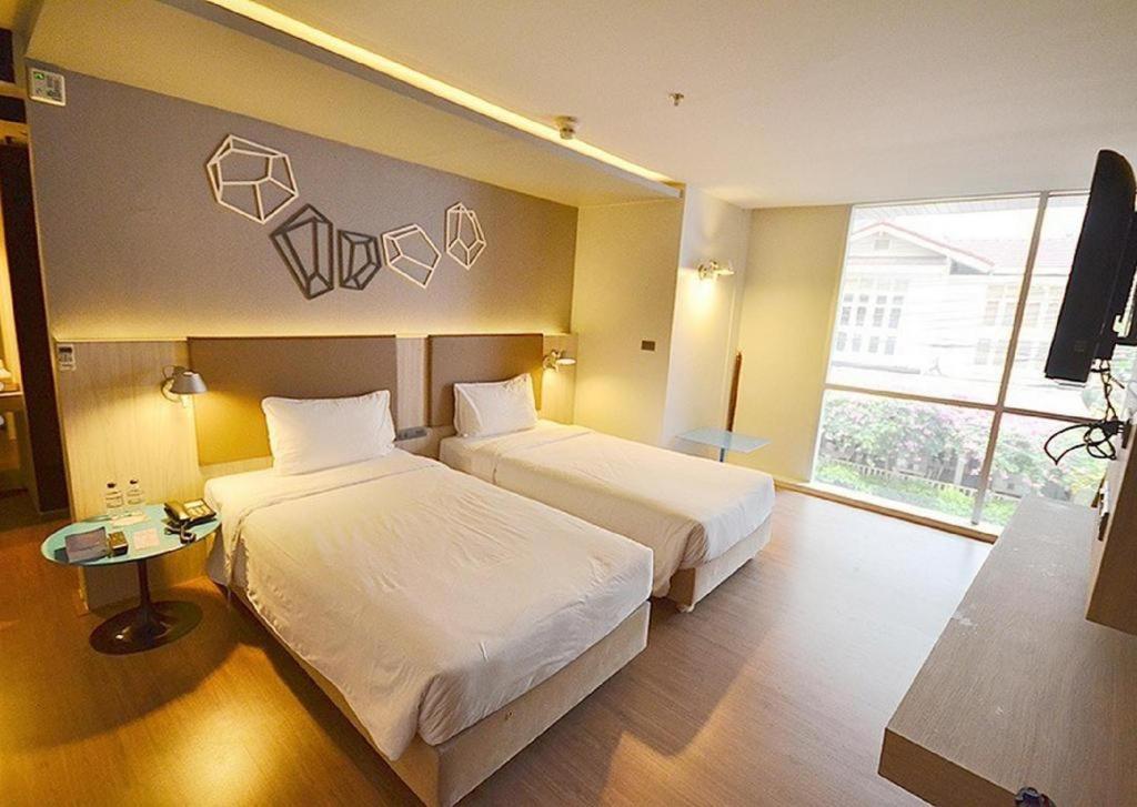 The Heritage Silom Hotel Banguecoque Exterior foto
